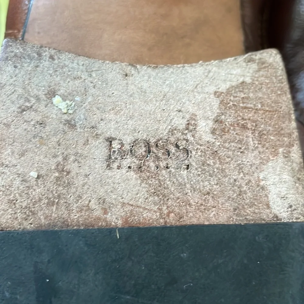 Reddish brown Boss handcrafted distressed leather shoes